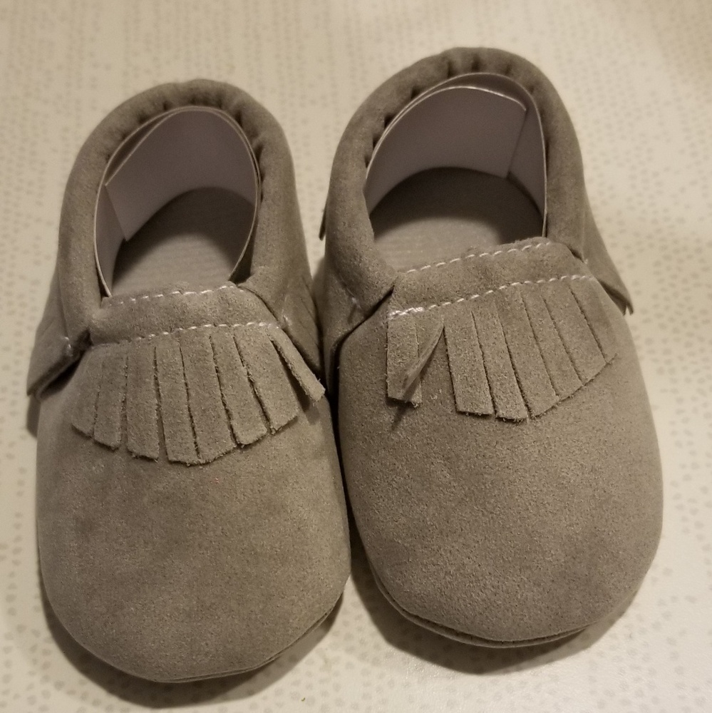 Moccasins and baby hat